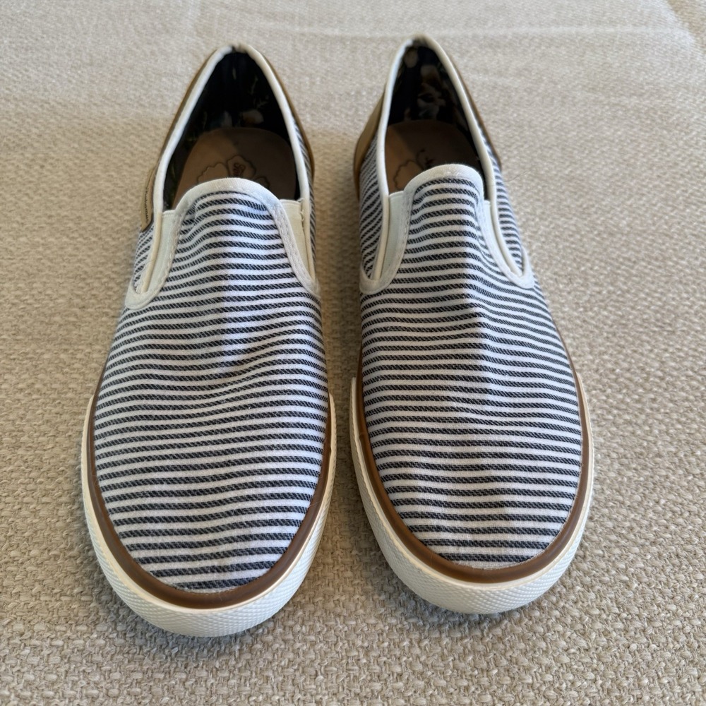 Coastal Chic Tommyโ Bahama Womens Striped Slip On Sneakers Vacation Size 9.5